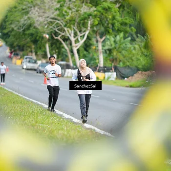 Runner Photo 7699119