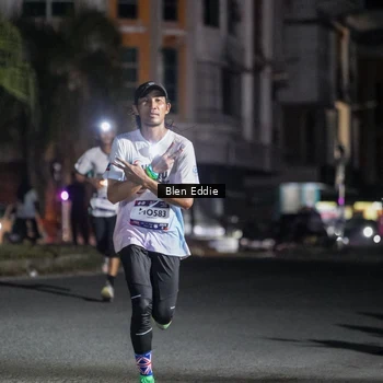 Runner Photo 7699120
