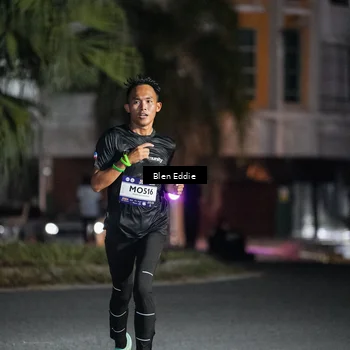 Runner Photo 7699129