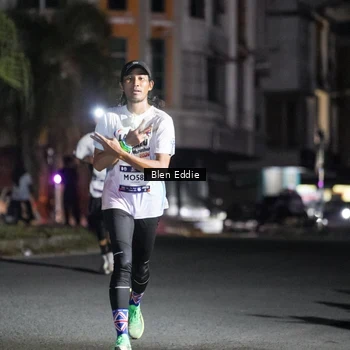 Runner Photo 7699133