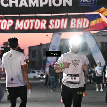Runner Photo 7699141