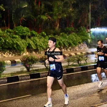 Runner Photo 7699157
