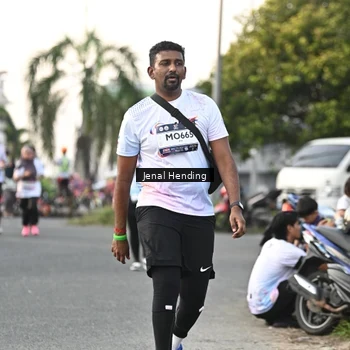 Runner Photo 7699159