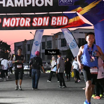 Runner Photo 7699170