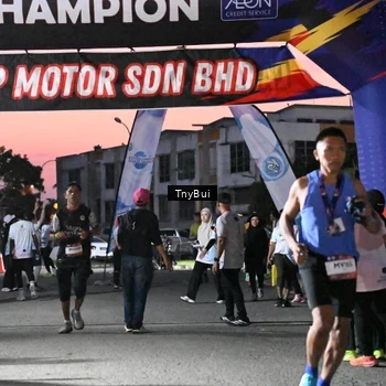 Runner Photo 7699195