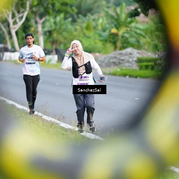 Runner Photo 7699198
