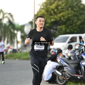 Runner Photo 7699200