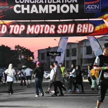 Runner Photo 7699216