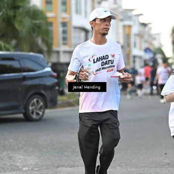 Runner Photo 7699221