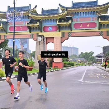 Runner Photo 7699242
