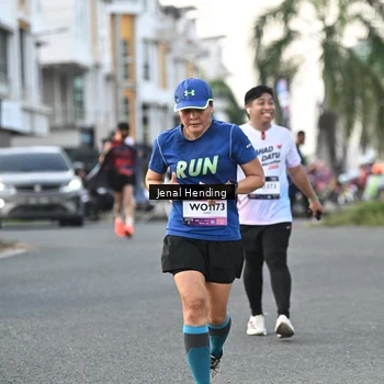 Runner Photo 7699246
