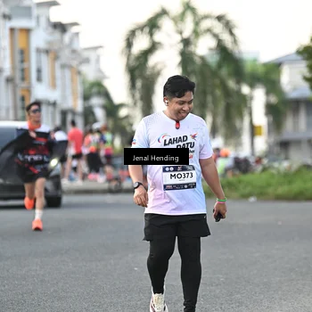 Runner Photo 7699275