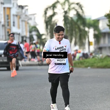 Runner Photo 7699296