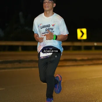 Runner Photo 7699300