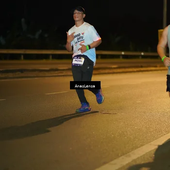 Runner Photo 7699305