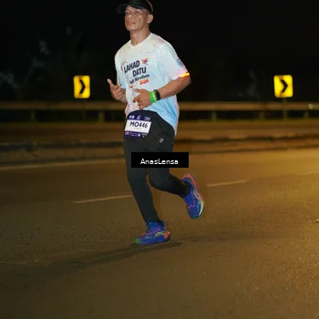 Runner Photo 7699319