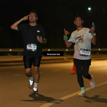 Runner Photo 7699347
