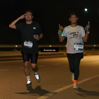 Runner Photo 7699349
