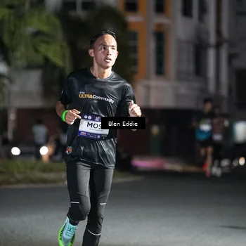 Runner Photo 7699353