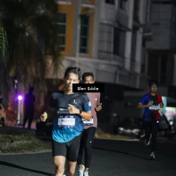 Runner Photo 7699360