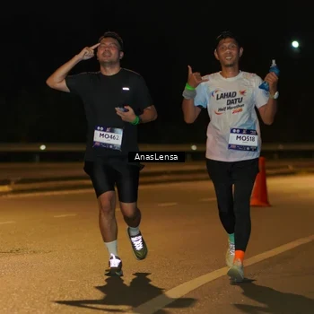 Runner Photo 7699364