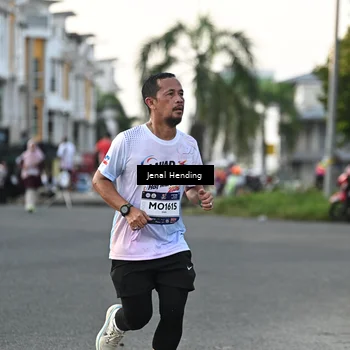 Runner Photo 7699368