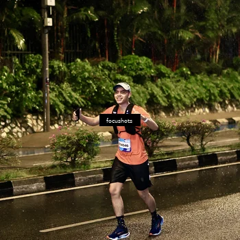 Runner Photo 7699377