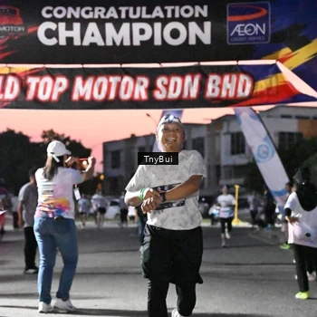Runner Photo 7699380