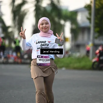 Runner Photo 7699403
