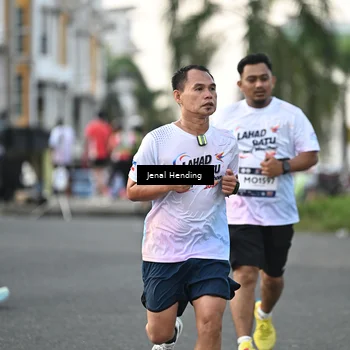 Runner Photo 7699407