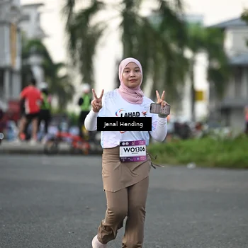 Runner Photo 7699415