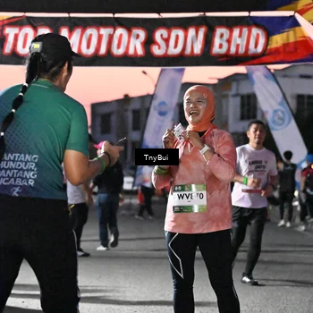 Runner Photo 7699418