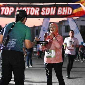Runner Photo 7699422