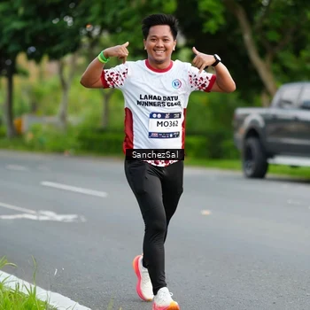Runner Photo 7699423