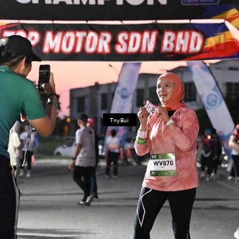 Runner Photo 7699426