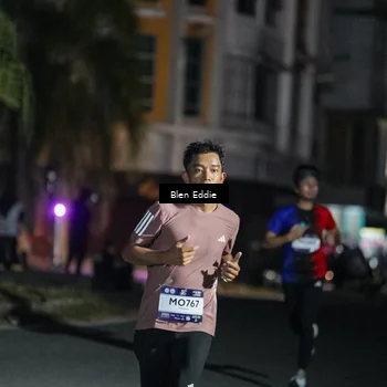Runner Photo 7699447