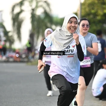 Runner Photo 7699460