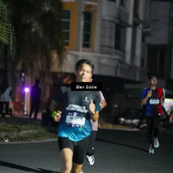 Runner Photo 7699470