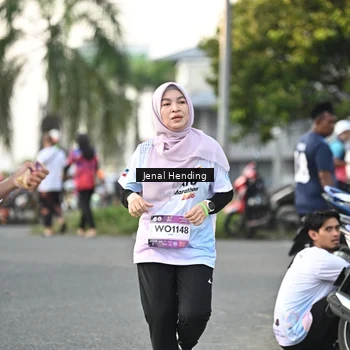 Runner Photo 7699478