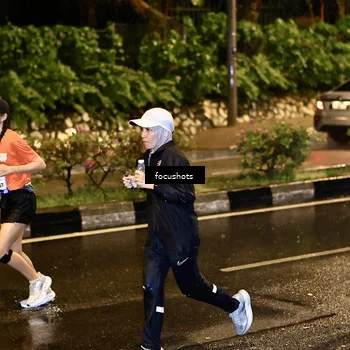 Runner Photo 7699491