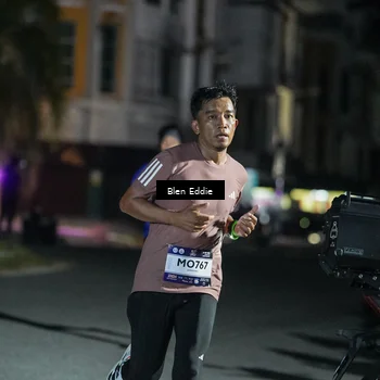 Runner Photo 7699517