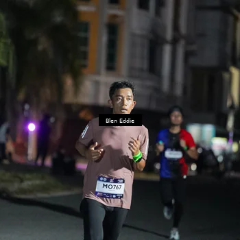 Runner Photo 7699519