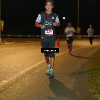 Runner Photo 7699537