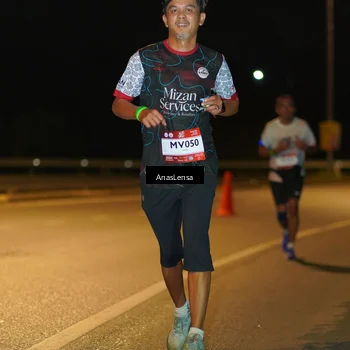 Runner Photo 7699538