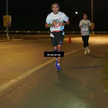 Runner Photo 7699564