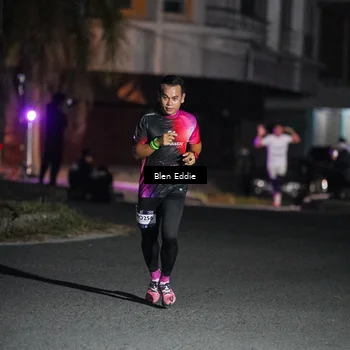 Runner Photo 7699573