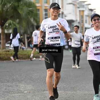 Runner Photo 7699577