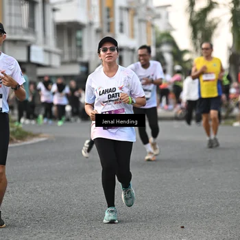 Runner Photo 7699586