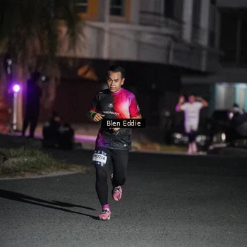 Runner Photo 7699588