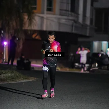 Runner Photo 7699601